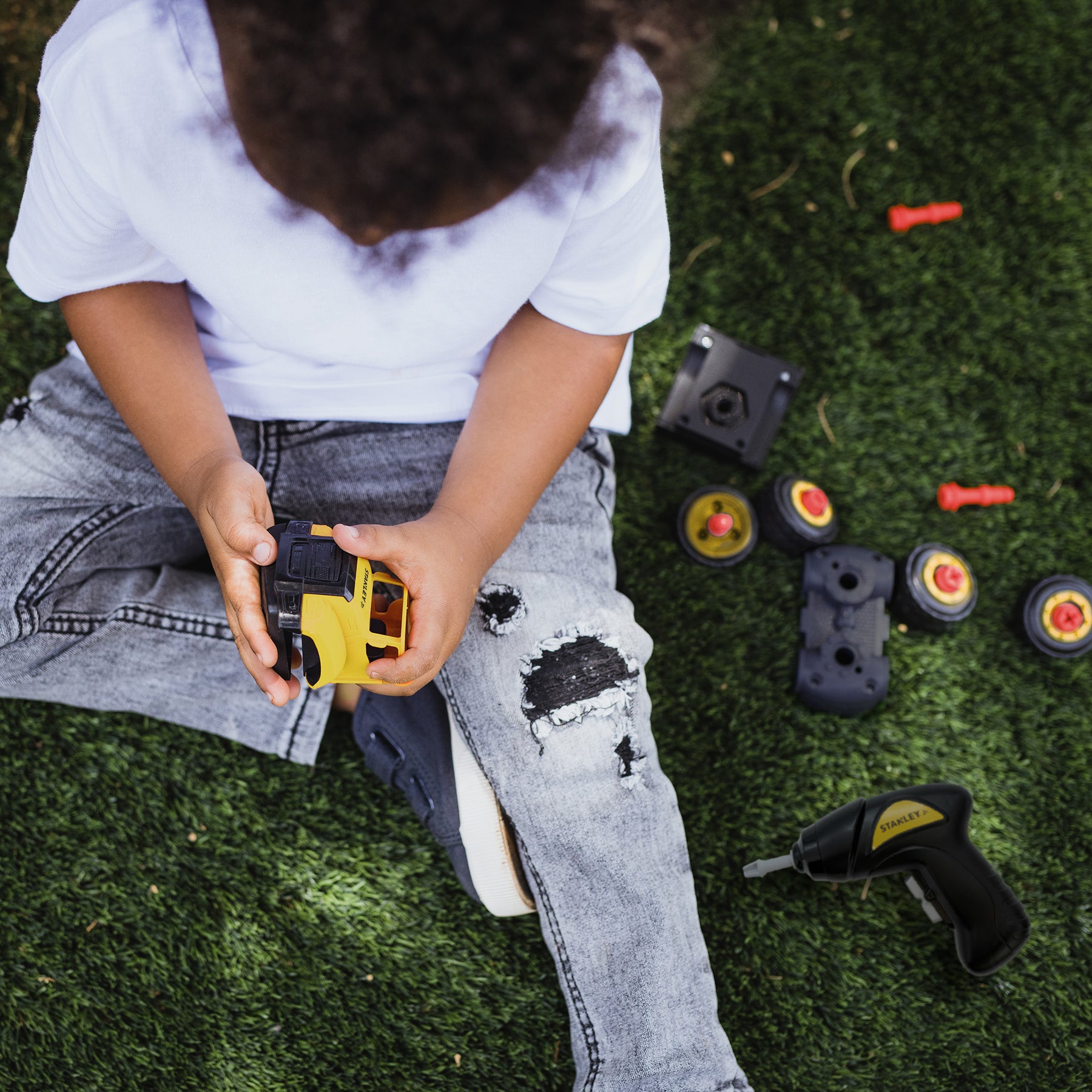 Stanley Jr. Take Apart Dot 5 Piece Set & Battery Operated Screwdriver