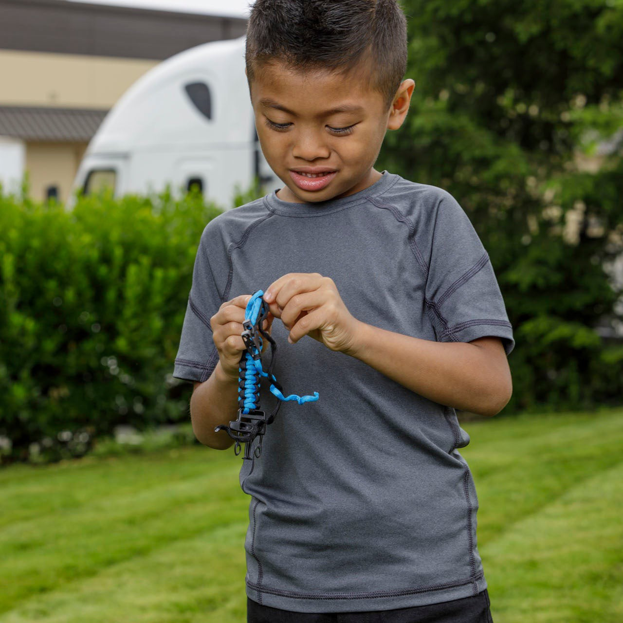 Outdoor Discovery Survival Bracelet W/Whistle